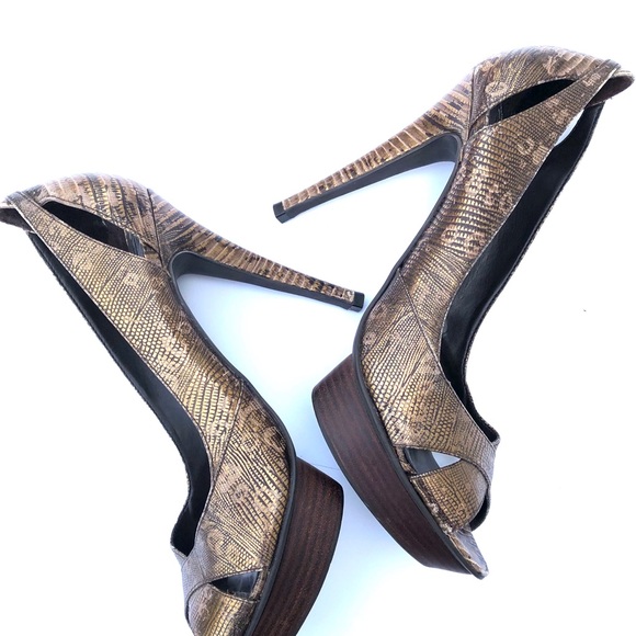 BCBGMaxAzria gold/brown wooden peep toe heels 10 - Picture 3 of 8